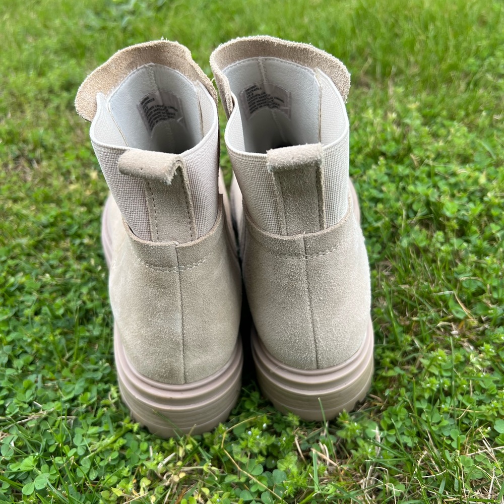 NWOT Steve Madden Woman’s Sand Suede Moira Comfortable Boot Size 8 - Picture 7 of 11